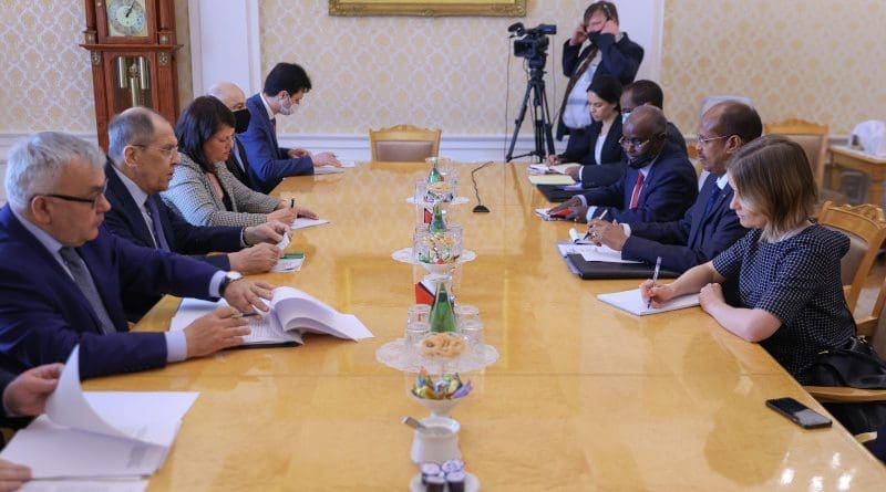 Russia's Sergey Lavrov with Djibouti's Ali Youssouf