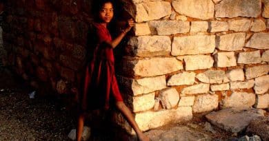 Dalit girl, Andhra Pradesh, India. Photo Credit: Gamdrup, Wikipedia Commons