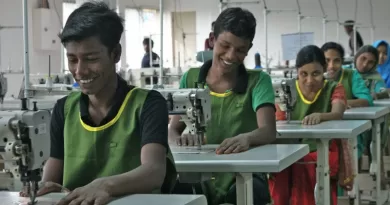 Young trainees in the leather industry in Bangladesh. Photo Credit: ILO Asia-Pacific, (CC BY-NC-ND 2.0). This image has been cropped.