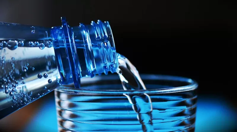 Bottled water harms the environment 3,500 times more than tap water, says a study Bottled water harms the environment 3,500 times more than tap water, says a study