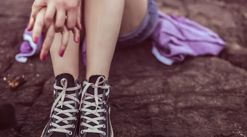 teen girl shoes converse