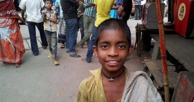 Boy Bangladesh Dhaka Bazaar Asia