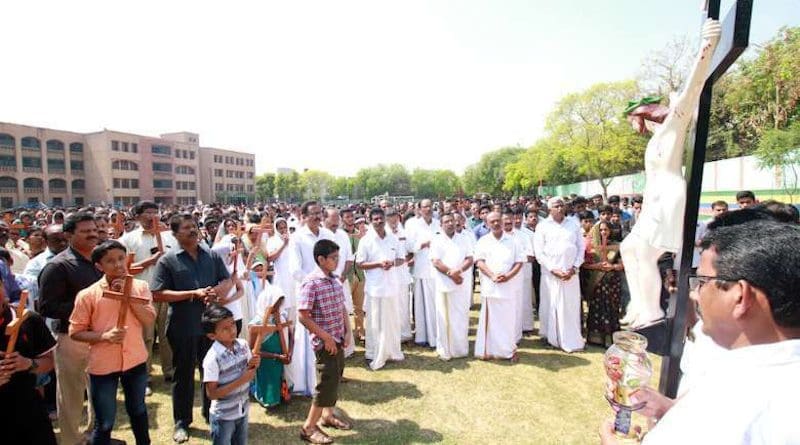 Catholics pray during a Good Friday service in an East Delhi church on April 14, 2019. (Photo: Bijay Kumar Minj/UCA News)