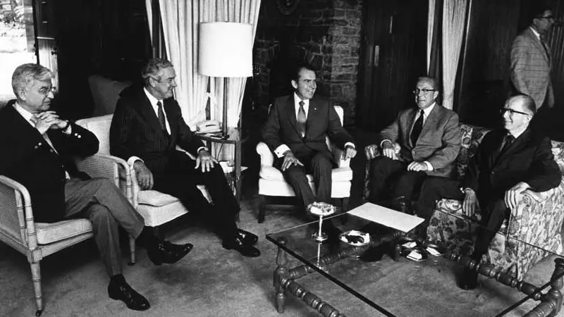 US President Richard Nixon in Economic Policy Meeting (Photo: Courtesy of the Richard Nixon Library)