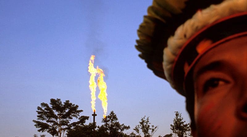 Gas flares in Lago Agrio oil field, Ecuador. Photo Credit: Aperture, Wikipedia Commons