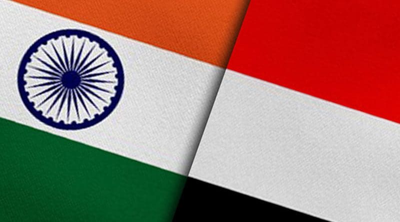 Flags of India and Yemen