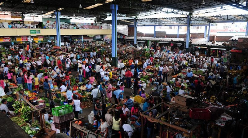 A food market in the Colombian Andes CREDIT: Alliance of Bioversity International and CIAT/N.Palmer