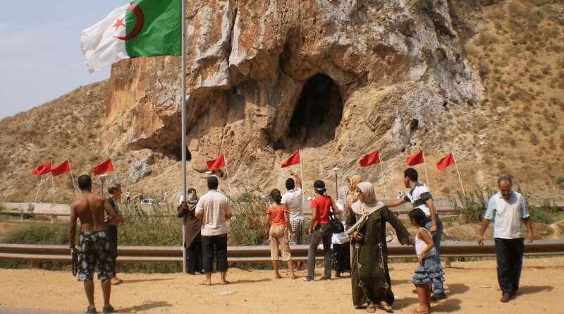 Flag of Morocco - Wikipedia