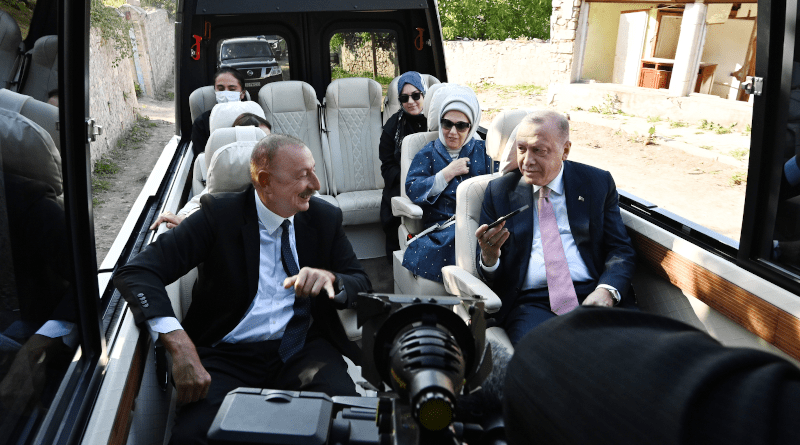 Presidents of Azerbaijan Ilham Aliyev and Turkey Recep Tayyip Erdoğan (right) visited "Khan gizi" spring in Shusha. Credit: President of Azerbaijan