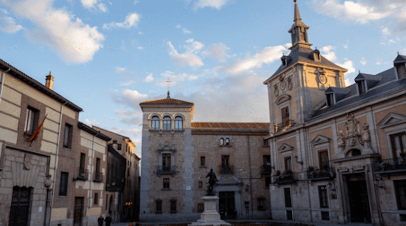 Plaza de la Villa, one of the oldest squares in Madrid, contains two notable Mudéjar buildings, on left and right (MEE/Kira Walker)