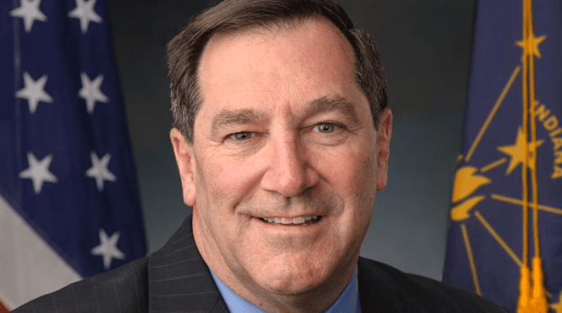 Official portrait of U.S. Senator Joe Donnelly (D-IN). Photo Credit: US Senate, Wikipedia Commons