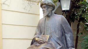 Statue of Sephardic philosopher, Maimonides, in Córdoba, Spain. Photo Credit: Howard Lifshitz, Wikipedia Commons