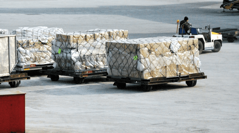 More than half of the people surveyed in the study were willing to accept slower deliveries, knowing that they are less polluting. CREDIT: Pixabay