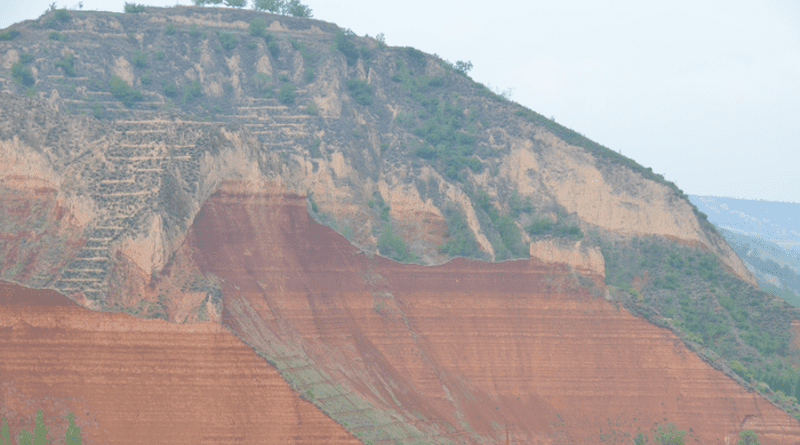 Field photograph of the Shilou red-clay sequence from the eastern Chinese Loess Plateau CREDIT: AO Hong