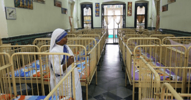 Missionaries of Charity house, Calcutta, India. | Shutterstock.com. and CNA