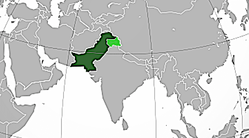 Land controlled by Pakistan shown in dark green; land claimed but not controlled shown in light green. Credit: Wikipedia Commons