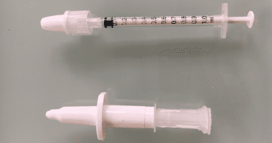 2 prototypes of nasal vaccine instilling device CREDIT: INRAE - Université de Tours