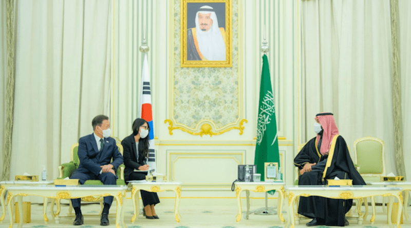 Saudi Arabia’s Crown Prince Mohammed bin Salman and the President of South Korea hold talks in Riyadh. (SPA)