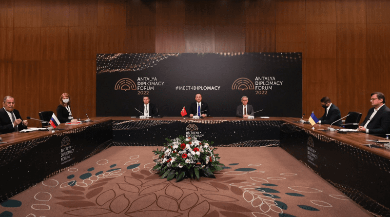 Russia's Foreign Minister Sergei Lavrov, Turkey's Foreign Minister Mevlut Cavusoglu and Ukraine's Foreign Minister Dmytro Kuleba meet at Antalya Diplomacy Forum. Photo Credit: Turkish Foreign Ministry