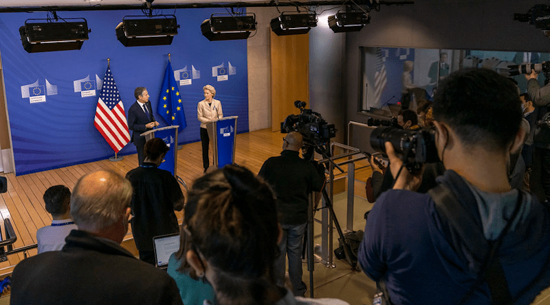 Secretary of State Antony J. Blinken meets with European Commission President Ursula von der Leyen in Brussels, Belgium, on March 4, 2022. [State Department photo by Ron Przysucha/ Public Domain]