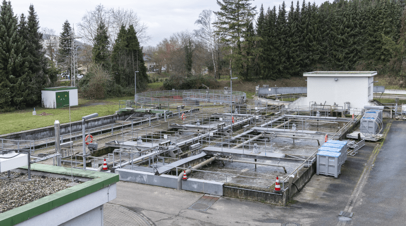 Future wastewater monitoring might contribute to more quickly detecting the spread of virus variants and mutations. Twenty locations in Germany will successively join the pilot project. (Photo: Amadeus Bramsiepe, KIT)