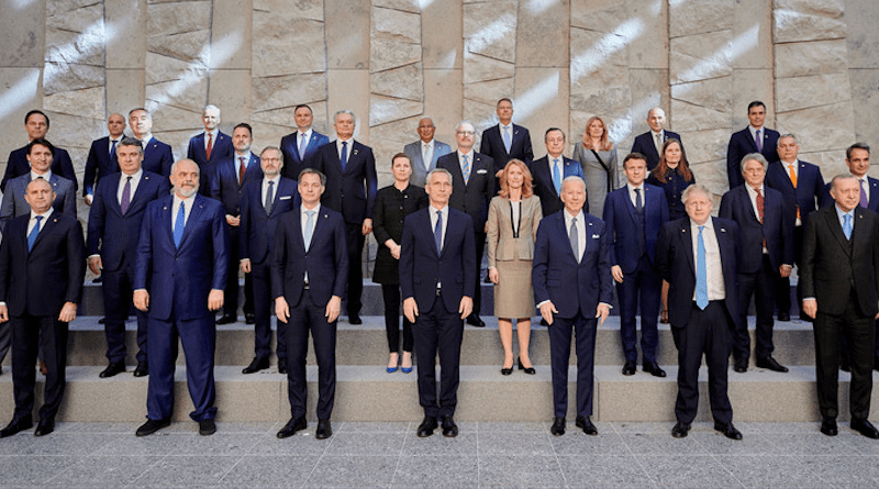 Heads of state at extraordinary NATO summit. Photo Credit: NATO