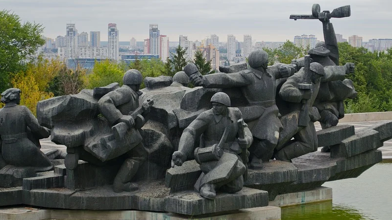 Kiev Ukraine Monument Freedom Hill Statue Travel War