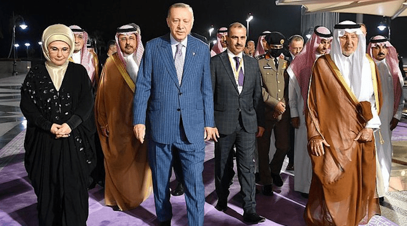 Turkish President Recep Tayyip Erdogan arrives at King Abdulaziz International Airport in Jeddah. (SPA)