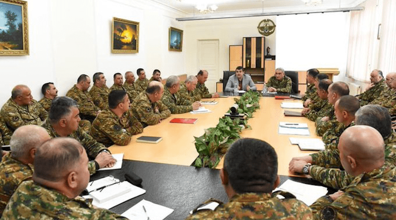 The de facto leader of Nagorno-Karabakh, Arayik Harutyunyan, meets with leaders of the territory's armed forces on April 13. (photo: NKR InfoCenter, Artsakh Defense Army)