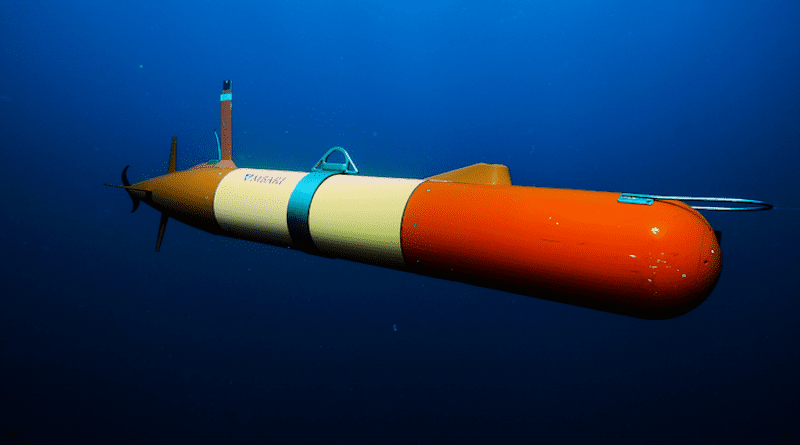 When outfitted with a groundbreaking “laboratory in a can” to sample environmental DNA (eDNA), nimble robots like MBARI’s long-range autonomous underwater vehicle (LRAUV) can expand monitoring of ocean health. Image: © 2021 MBARI/Monterey Bay Aquarium