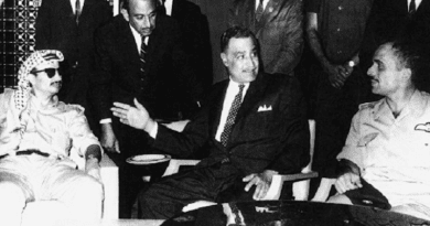 Egyptian President Gamal Abdel Nasser brokering an agreement to end the Black September conflict between Yasser Arafat (left) of the PLO and King Hussein (right) of Jordan. The negotiations are taking place at the Cairo Hilton. Photo Credit: Author unknown, Wikipedia Commons