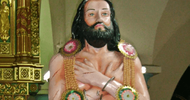 A statue of Devasahayam Pillai at St. Francis Xavier Cathedral, Kottar, India. | Kumbalam via Wikimedia (CC BY-SA 3.0).