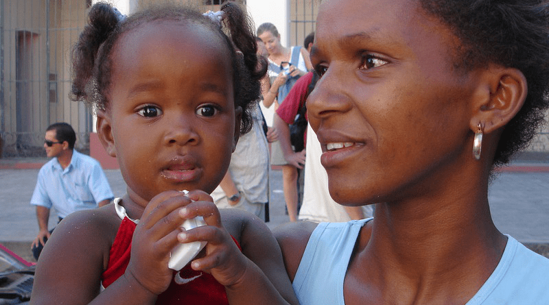 Cuba Child Mother Woman Sense Of Security Mama Daughter