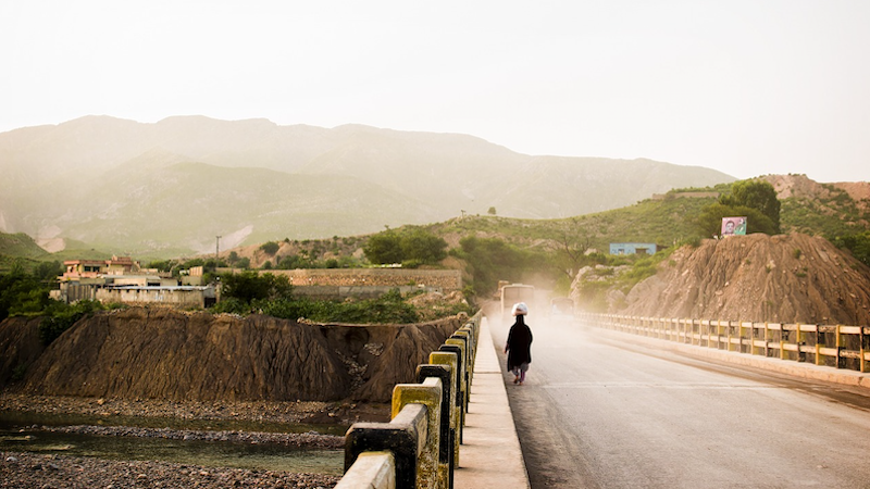 Pakistan woman bridge