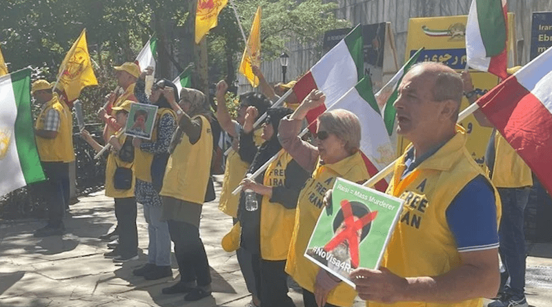 Anti-Iranian regime protestors outside the UN headquarters in New York City. (AN Photo)