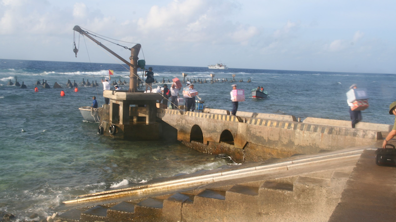 The Pearson Reef dock in the Spratly Islands under Vietnam's administration. Photo Credit: Ha petit, Wikipedia Commons