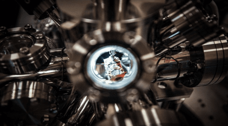 Electron liquids under the microscope. A close-up view of the ultra-high vacuum chamber of the new scanning tunneling microscope at NTU. CREDIT: M. Fadly