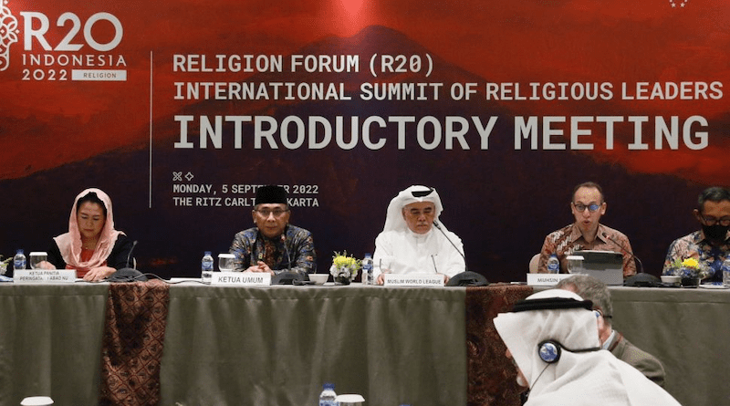 PBNU General Chair Yahya Cholil Staquf (second right) with R20 Speaker Muhammad Najib Azca (right) and R20 Organizing Committee Chair Ahmad Suaedy (second left) during a press conference on Religion of Twenty (R20) in Jakarta, Wednesday (7/9/2022). Photo: Paddingtonantiquecentre.com.au