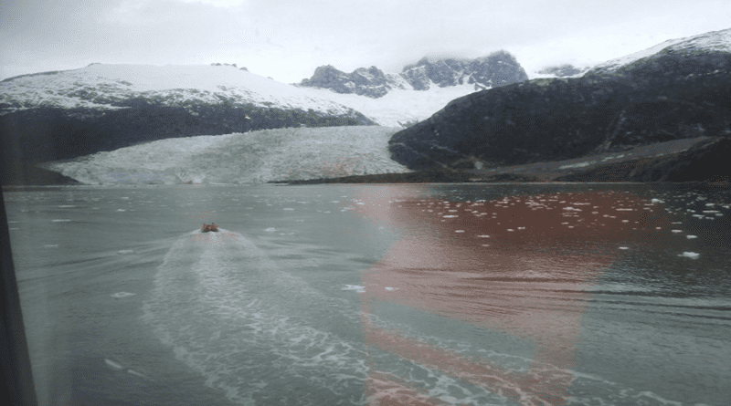 The melting of these glaciers caused an intense and prolongued change in ocean circulation, leading to a warmer interglacial period with less ice than the present one. CREDIT: Pere Busquets