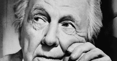 Cropped portrait photograph of Frank Lloyd Wright. Photo Credit: New York World-Telegram and the Sun staff photographer: Al Ravenna, Wikipedia Commons