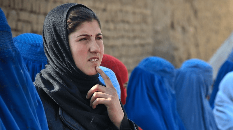 Woman Afghanistan Ceremony Burqa Ponder Women