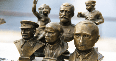 dictators Bust Sculpture Bronze Head Emperor Leaders Art Russia Putin