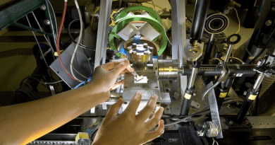 The Laser Electron Accelerator Facility (LEAF) generates intense high-energy electron pulses that allow scientists to add or subtract electrons from molecules to make chemically reactive species and monitor what happens as a reaction proceeds. CREDIT: Brookhaven National Laboratory