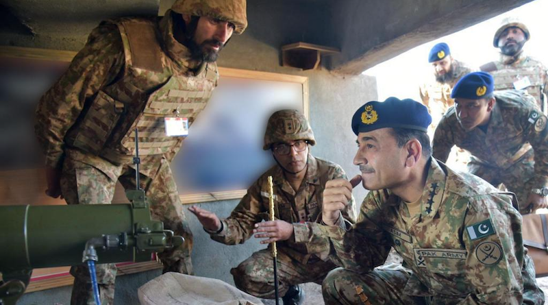 Chief of Army Staff of the Pakistan Army (COAS) General Asim Munir visits frontline troops in Rakhchikri Sector of Line of Control (LOC). Photo Credit: https://www.ispr.gov.pk/coas-gallery.php