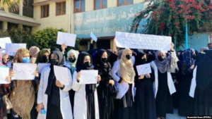 Female Nangarhar University students protest against the Taliban decree on closing women's universities throughout Afghanistan on December 21. Photo Credit: RFE/RL