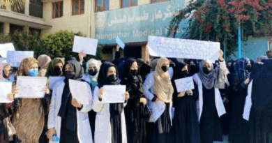 Female Nangarhar University students protest against the Taliban decree on closing women's universities throughout Afghanistan on December 21. Photo Credit: RFE/RL