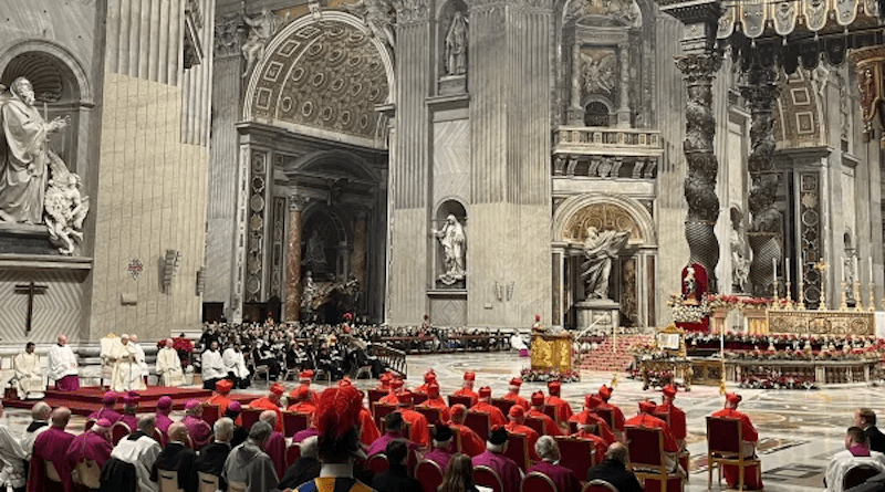 Pope Francis presides at Vespers on Dec. 31, 2022, hours after the death of Pope Emeritus Benedict XVI at the age of 95. Courtney Mares / CNA