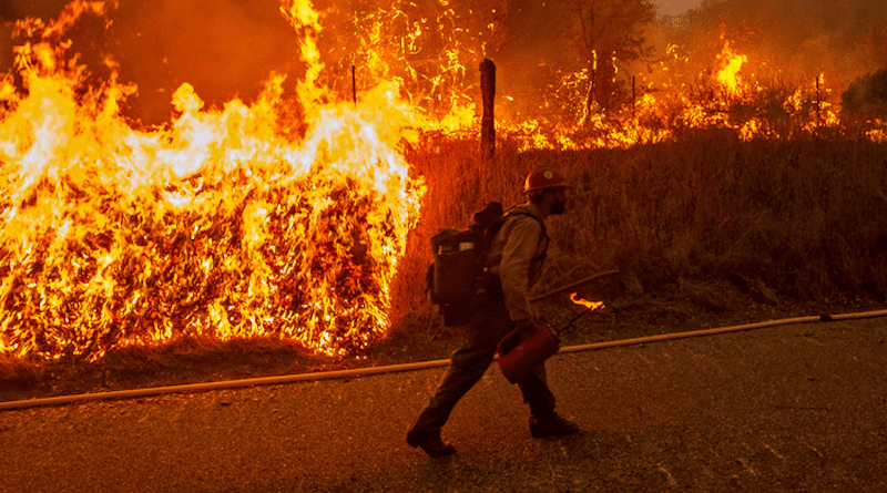 A firefighter helps containment efforts during the Creek Fire response in 2020. CREDIT: USDA, Pacific Southwest Forest Service