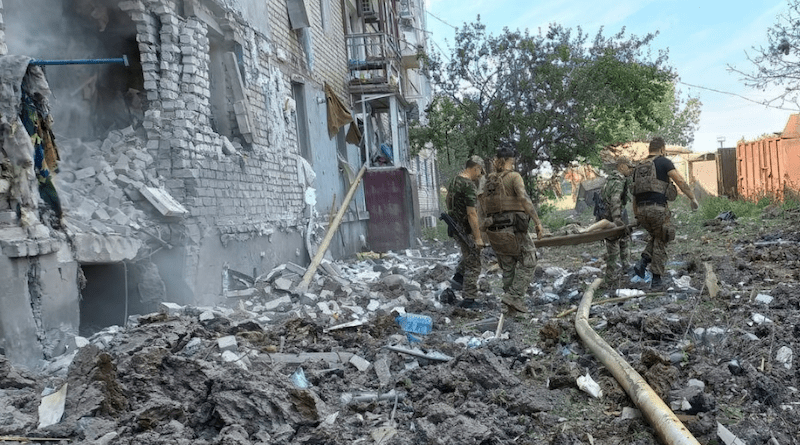 Russian militants retrieve the bodies of mercenaries from Wagner PMC after the 08/14/2022 attack on their base in Popasna, Ukraine. Photo credits: Russian media