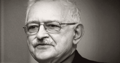Immanuel Wallerstein Photo Credit: Semaanurbulbul, Wikimedia Commons